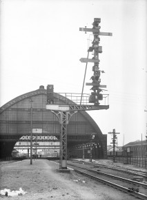 Mechelen - Etat Belge - gare de Mechelen - Fond ACEC, collection Bois-du-Cazier.jpg